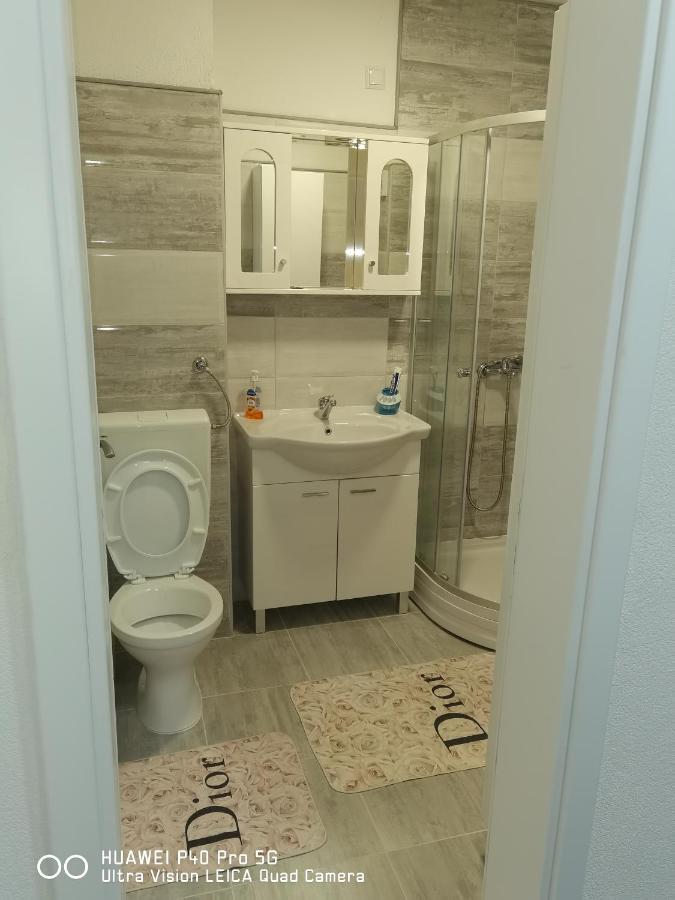 Apartmens Una 보산스카 크루파 외부 사진