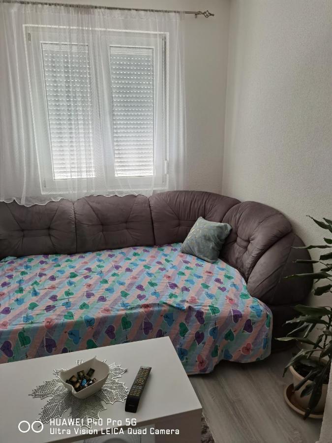 Apartmens Una 보산스카 크루파 외부 사진
