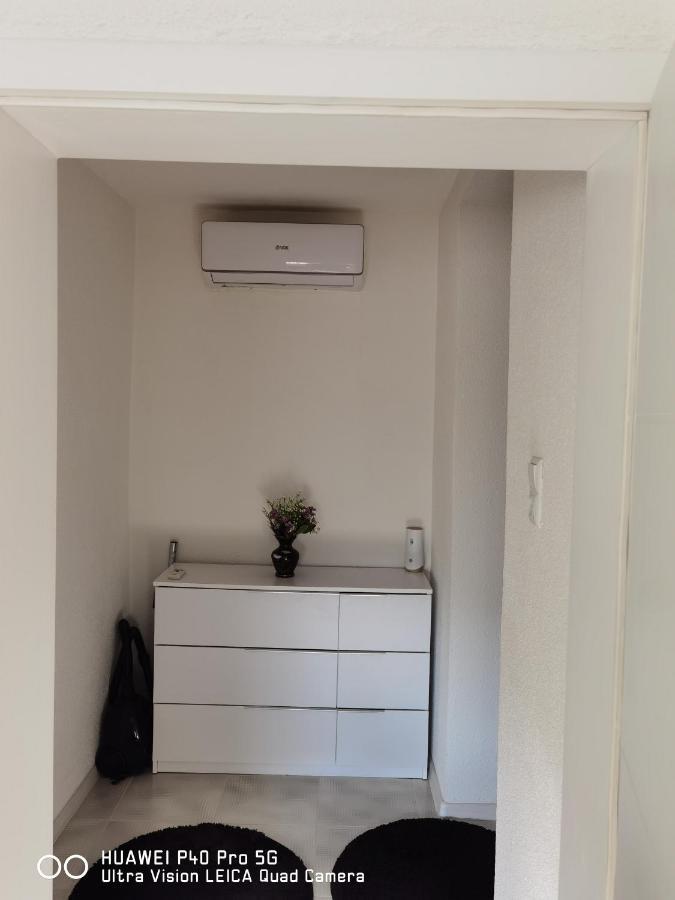 Apartmens Una 보산스카 크루파 외부 사진
